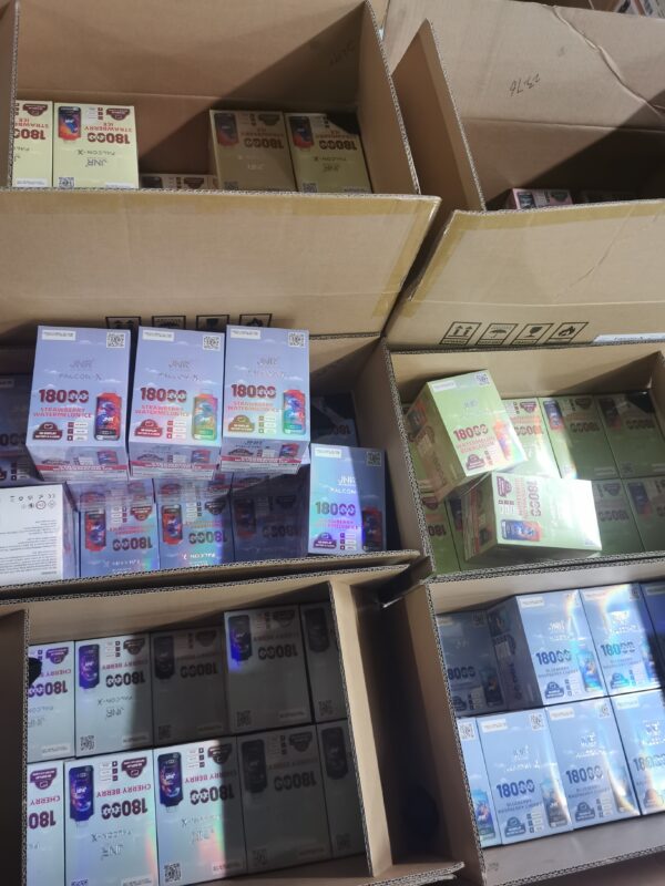 JNR 18K 2 JNR Falcon-X 18000 puffs Disposable E Cigarettes vape 24ml 950mah 18K puffs Popular French products